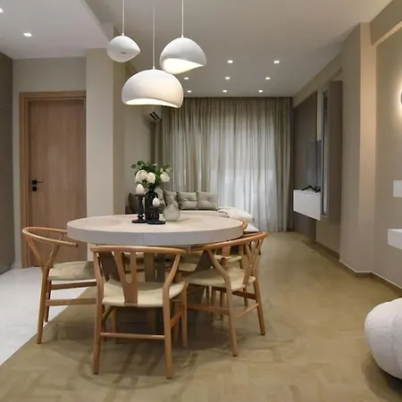 Elegant 2br & 2 Ensuite Baths, Near Metro *